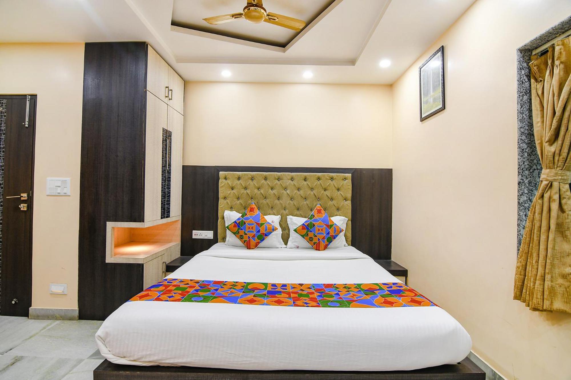 Fabexpress Scholer Motel Calcutta Extérieur photo